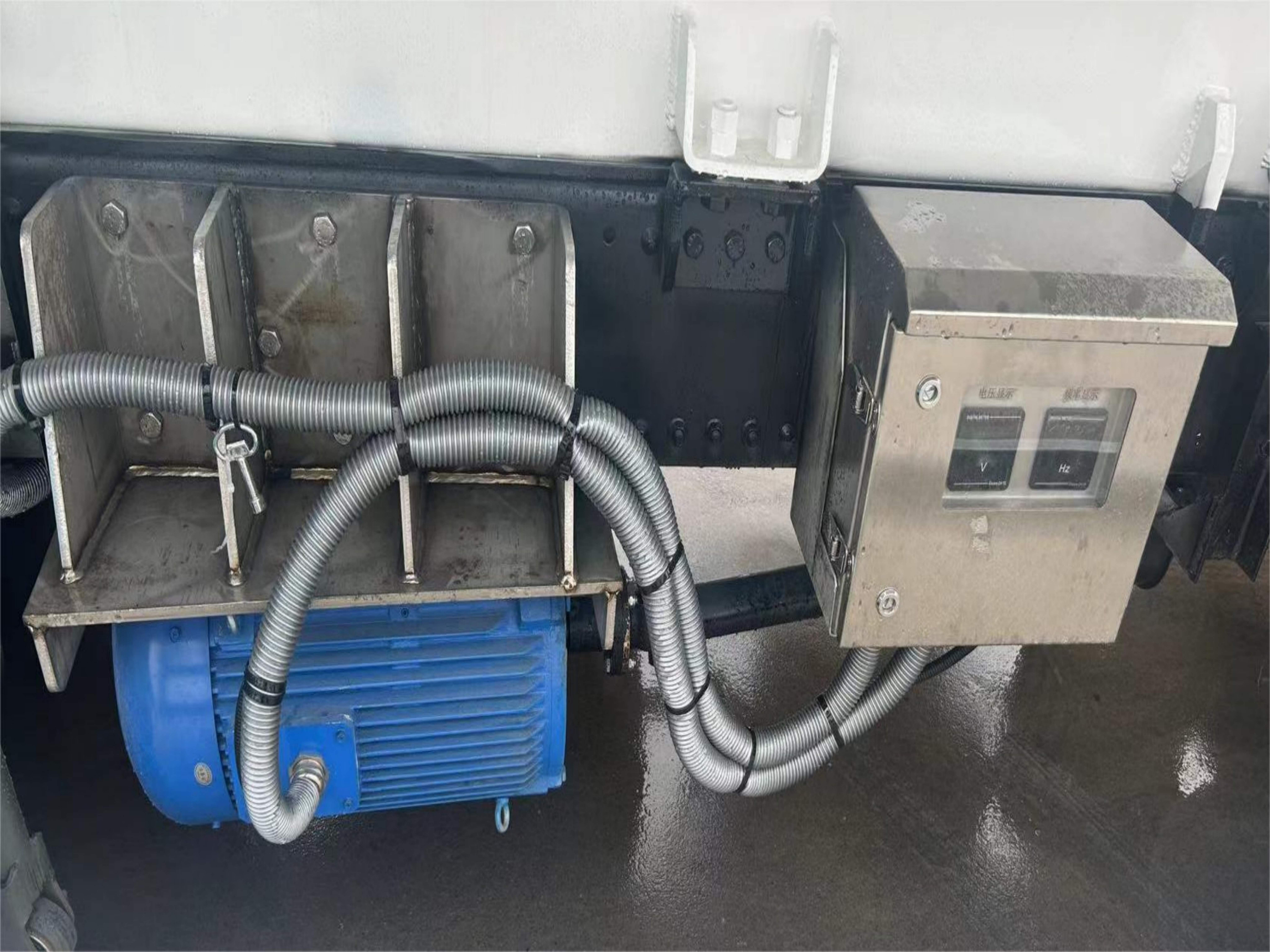 車(chē)載發(fā)電機(jī)控制箱
